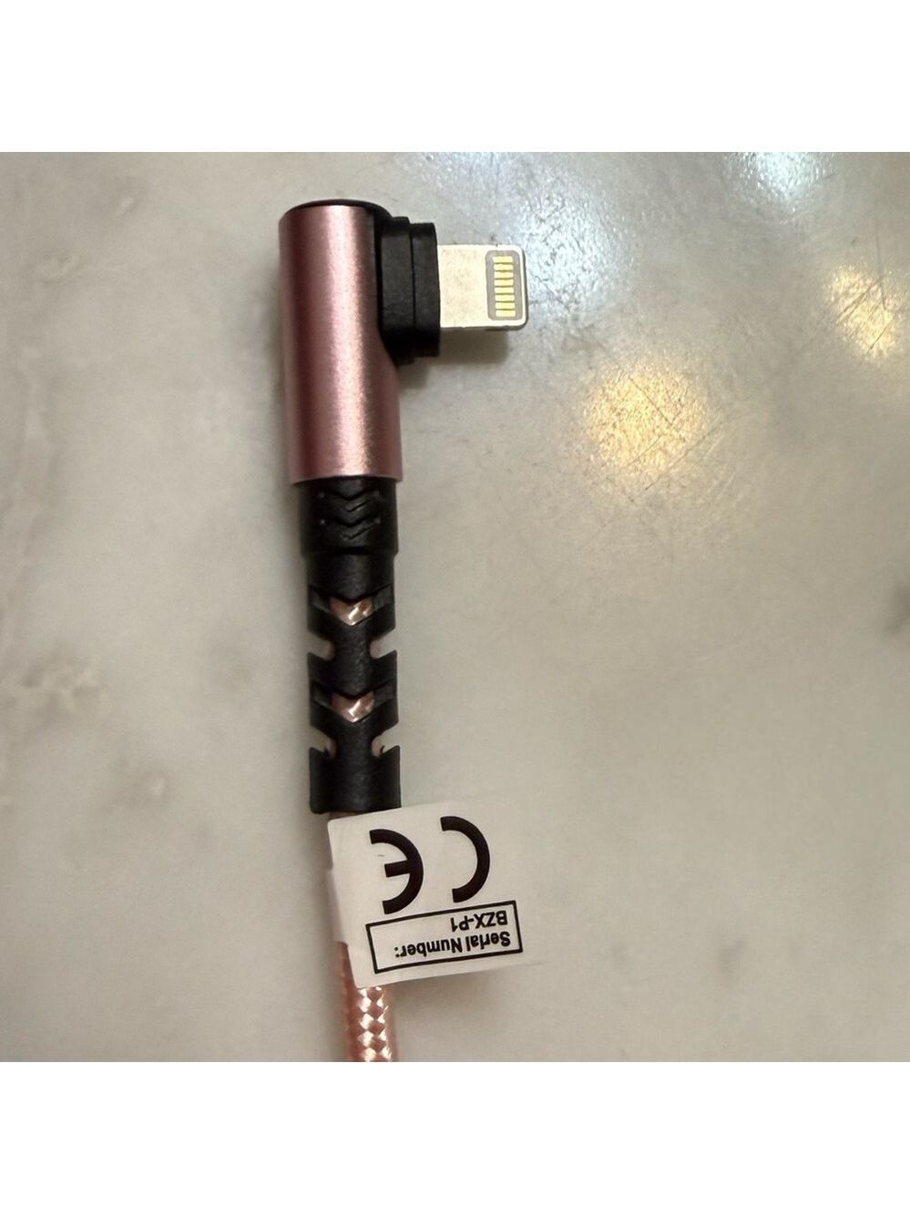 90 Degree Lightning Adapter for iPhone in Rose Gold NIB